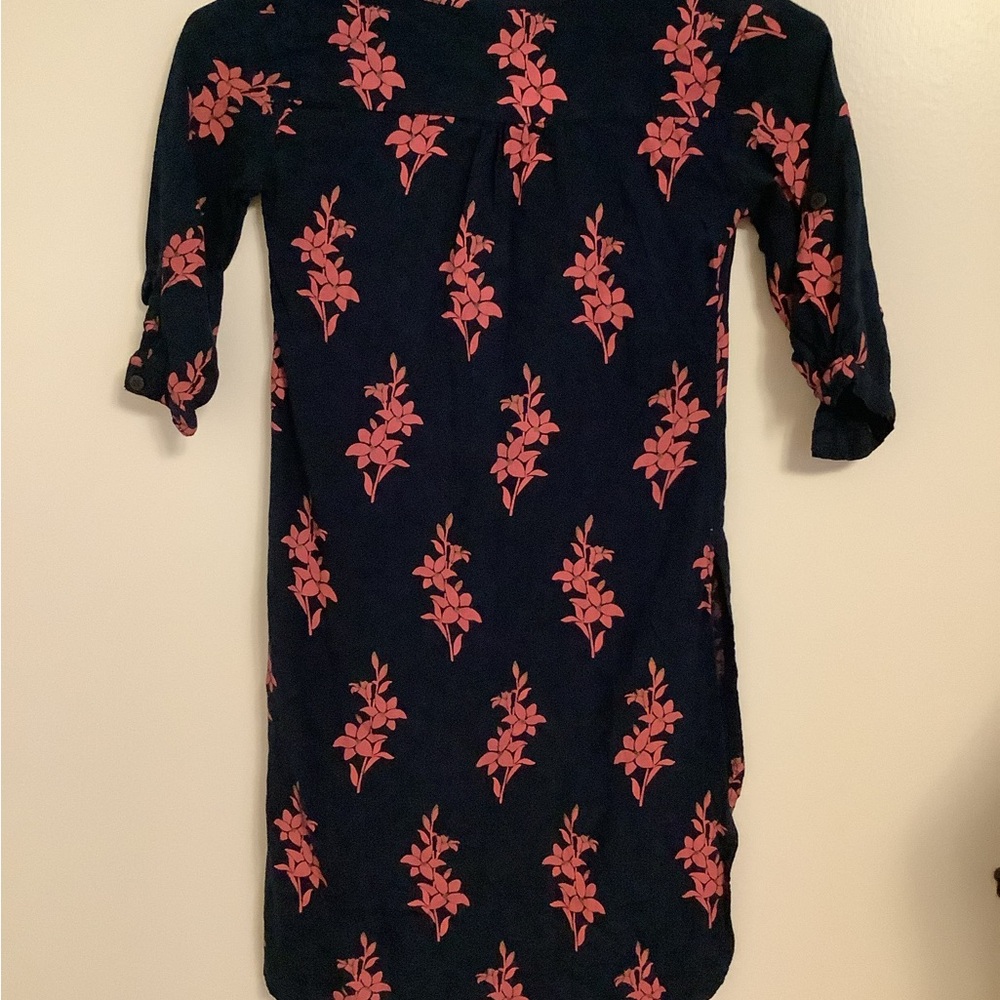 Dress - Picture 2 of 4